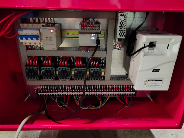Máy ghép cầu cho nhôm cầu cách nhiệt CNC